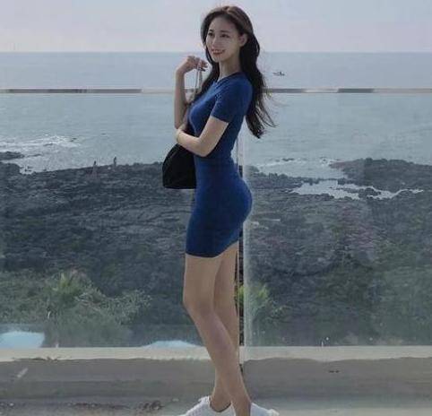 27岁韩国小芒果体育姐姐身材堪称黄金比例坚持健身令她魅力十足(图3)