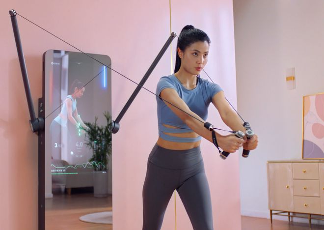 芒果体育智能健身镜发展新模式 让健身生活亮起来、活起来(图2)