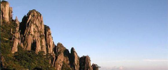 金博体育国内最美的7大名山 犹如仙境般的景色(图4)