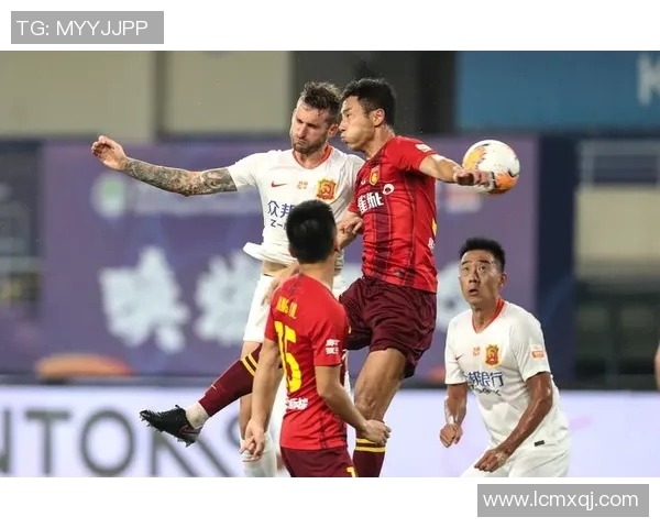 武汉卓尔迎战河北华夏争夺胜利期待精彩对决与球迷热情支持 武汉卓尔迎战河北华夏争夺胜利期待精彩对决与球迷热情支持