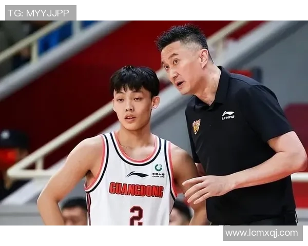 威科姆主场迎战加的夫城双方争夺关键三分的激烈对决